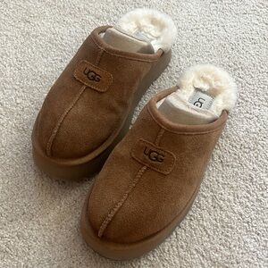 UGG Discoquette (Chestnut) Women’s Size 7